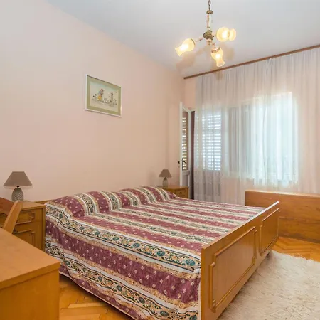Katica Lägenhet Trogir