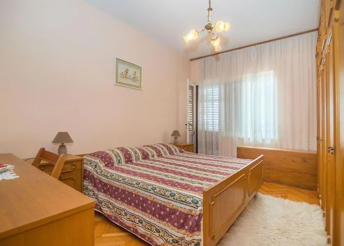 Katica Lägenhet Trogir